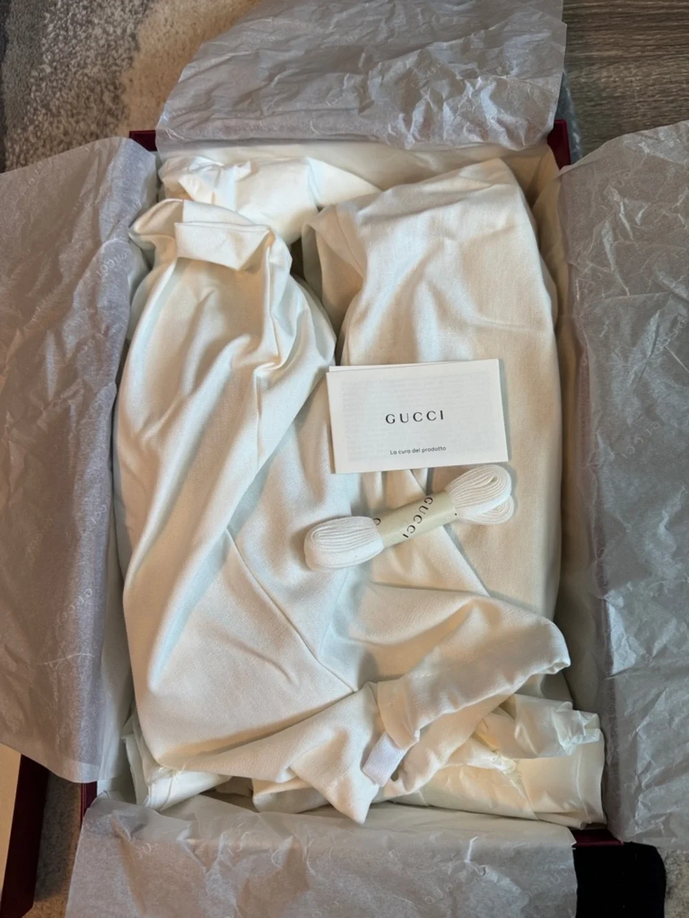 Gucci Silver GG Supreme Sneaker with Red & Navy Stripe - Picture 7 of 9